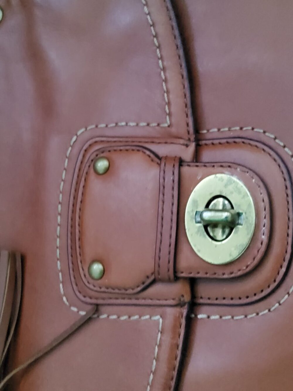 Coach Willis Crossbody in British Tan 19132 - Picture 6 of 13